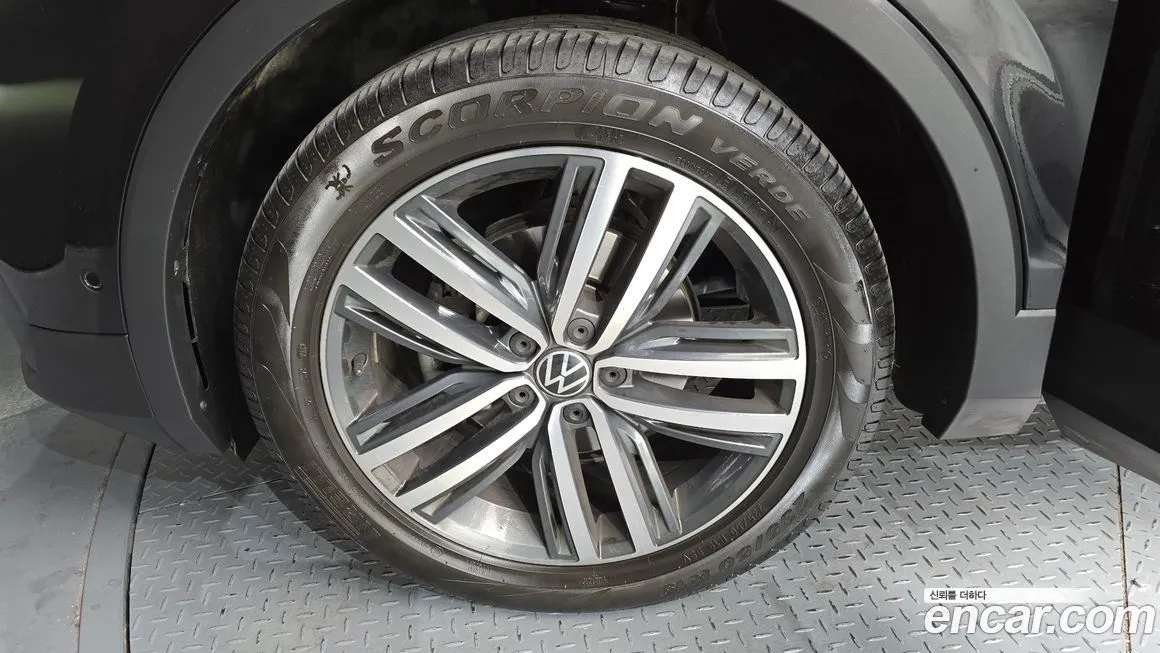 Volkswagen Tiguan 2024 из KR, фото 10