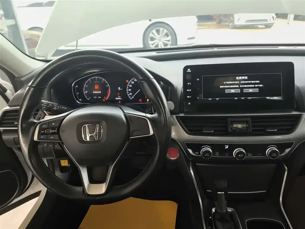 Honda Accord — фото 3