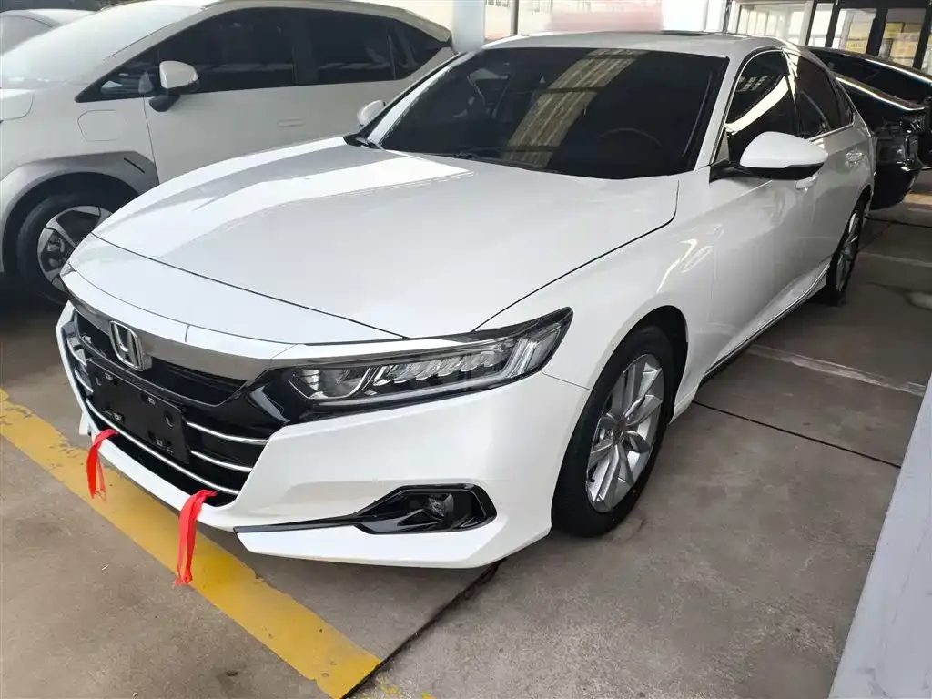 Honda Accord — фото 6