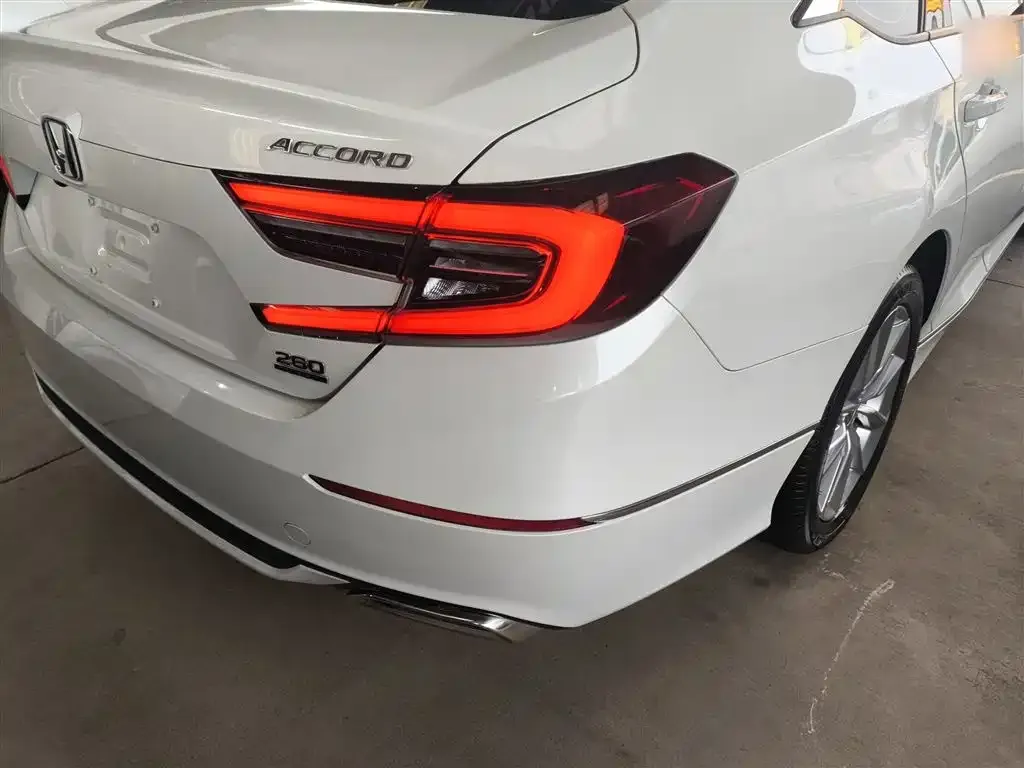 Honda Accord — фото 2