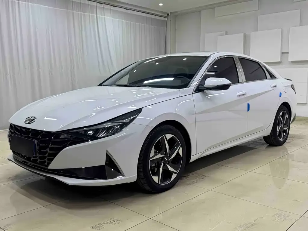 Hyundai Elantra 2022 из CN, фото 1