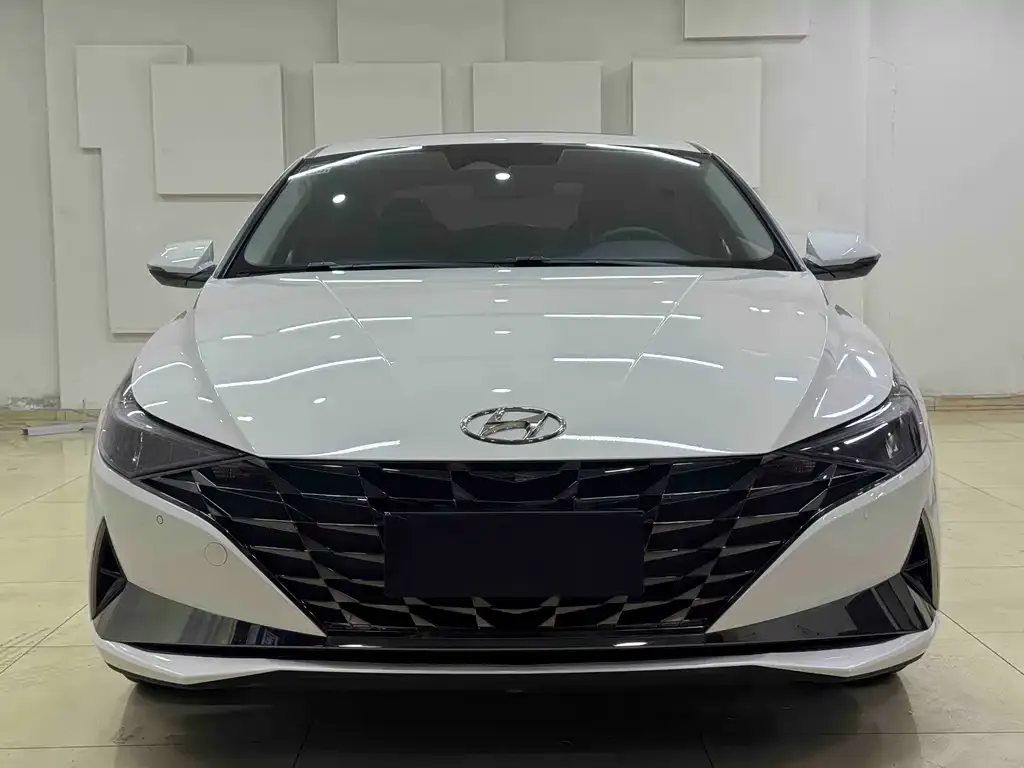Hyundai Elantra 2022 из CN, фото 3