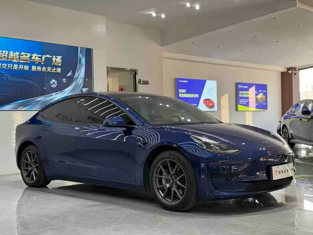 Tesla Model 3 — фото 4