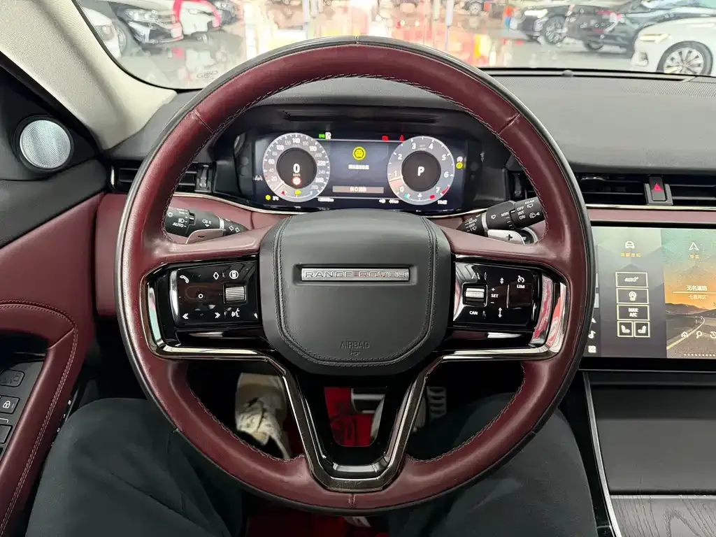 Land Rover Evoque 2024 из CN, фото 5