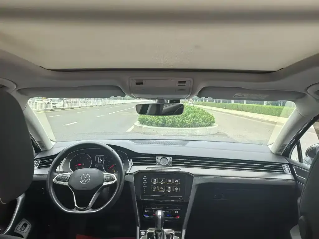 Volkswagen Magotan 2022 из CN, фото 2