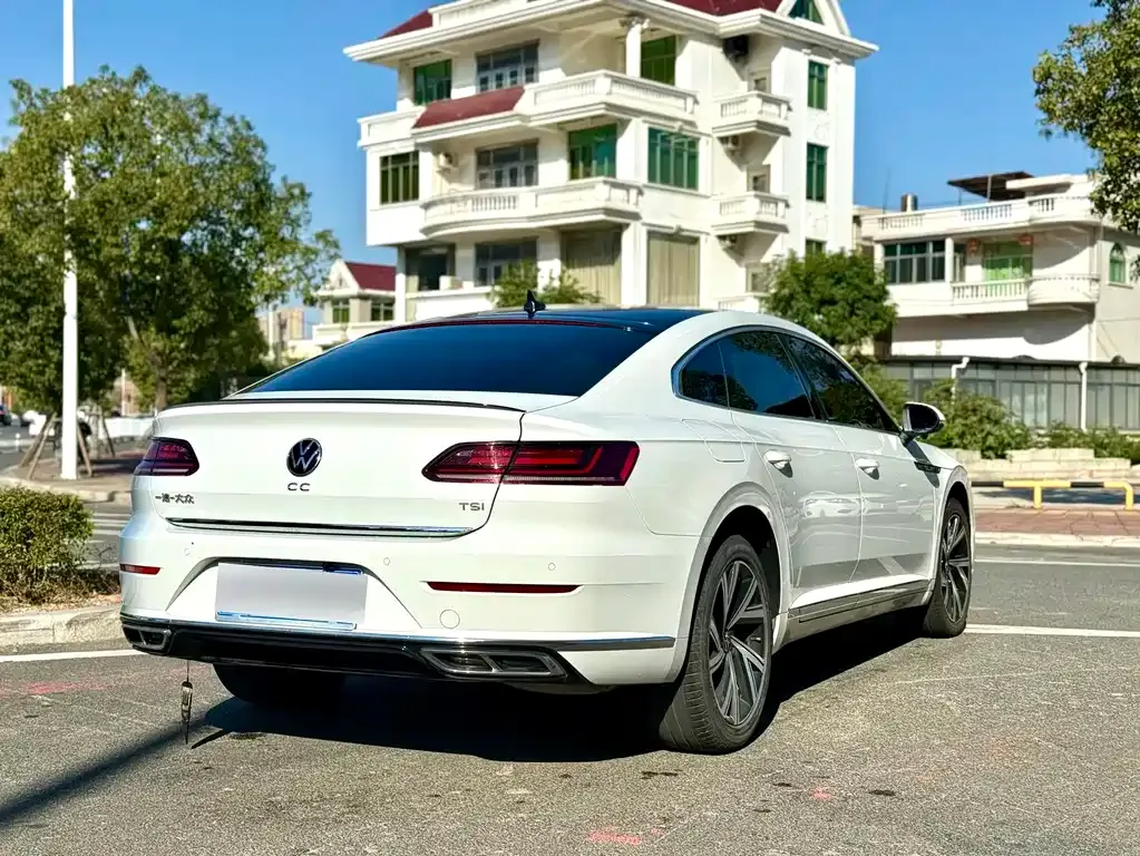 Volkswagen CC — фото 5