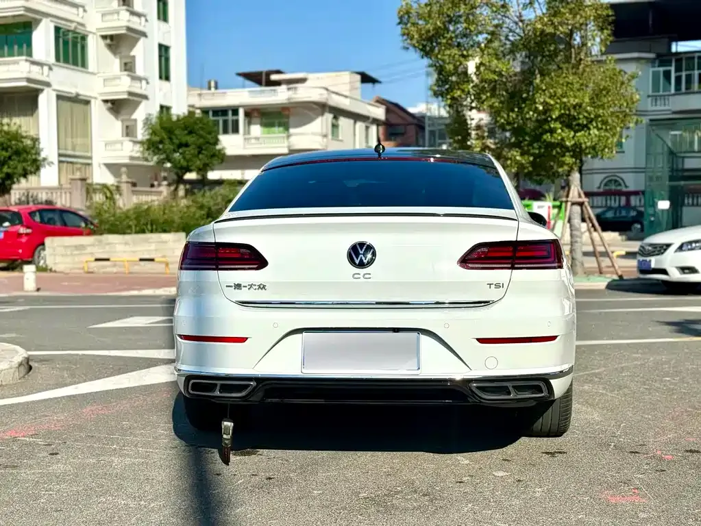 Volkswagen CC — фото 8