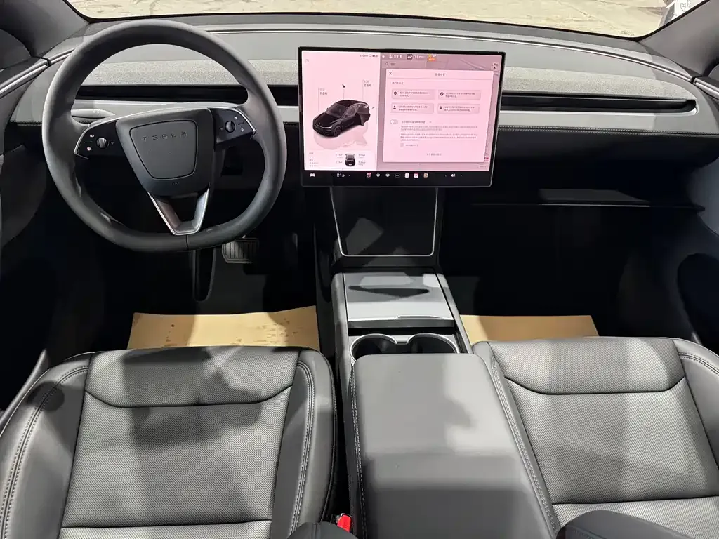 Tesla Model Y — фото 7