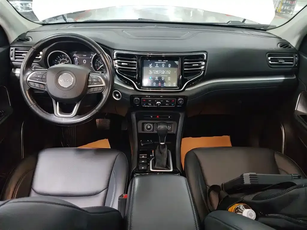 Jeep Grand Commander 2022 из CN, фото 9