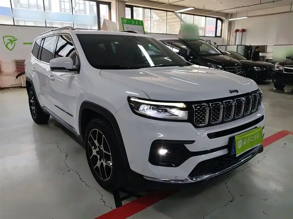 Jeep Grand Commander 2022 из CN, фото 4