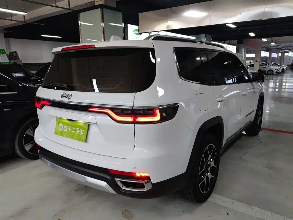 Jeep Grand Commander 2022 из CN, фото 8