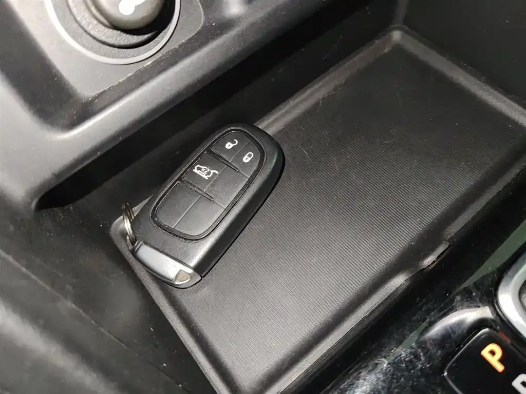 Jeep Grand Commander 2022 из CN, фото 6