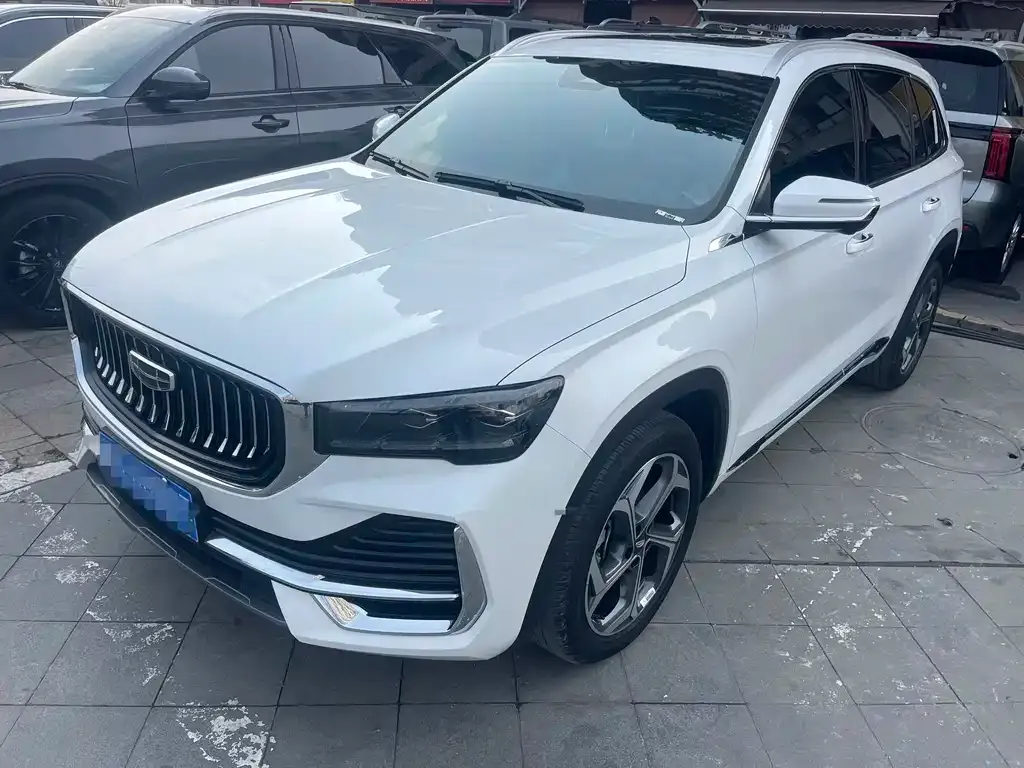 Geely Xingyue L — фото 1