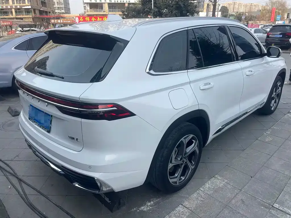 Geely Xingyue L — фото 6
