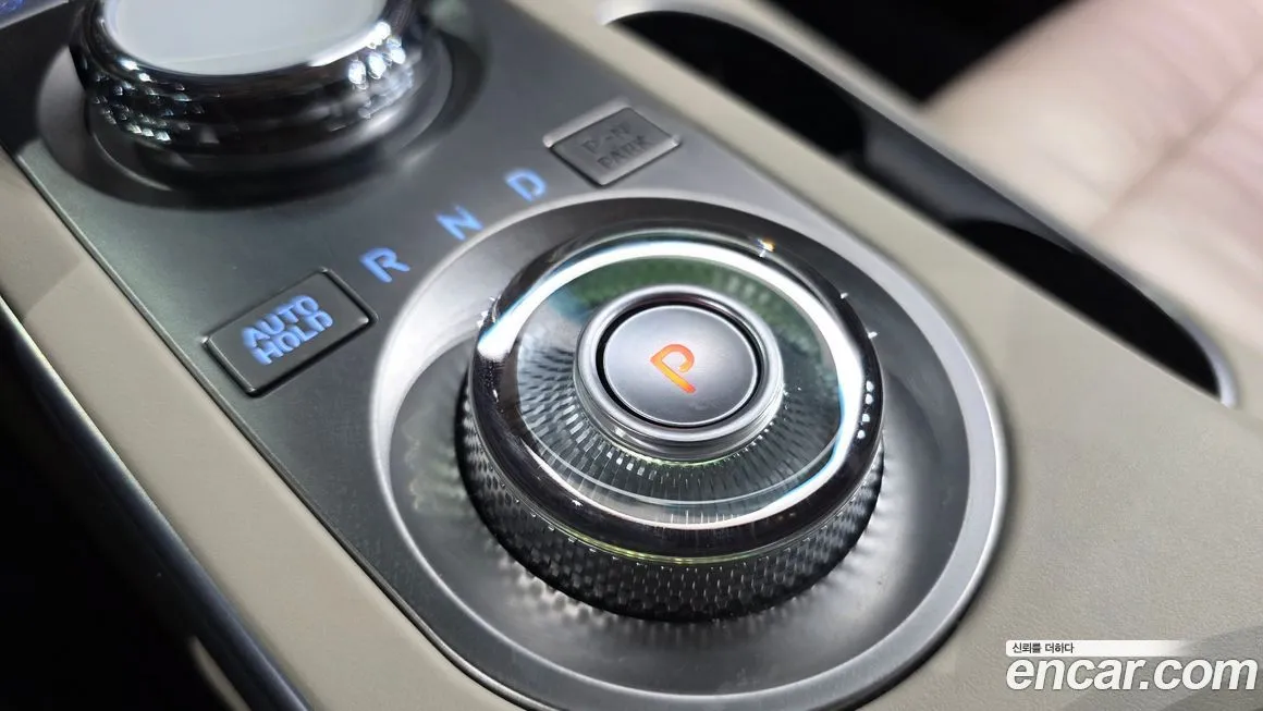 Genesis GV70 — фото 10