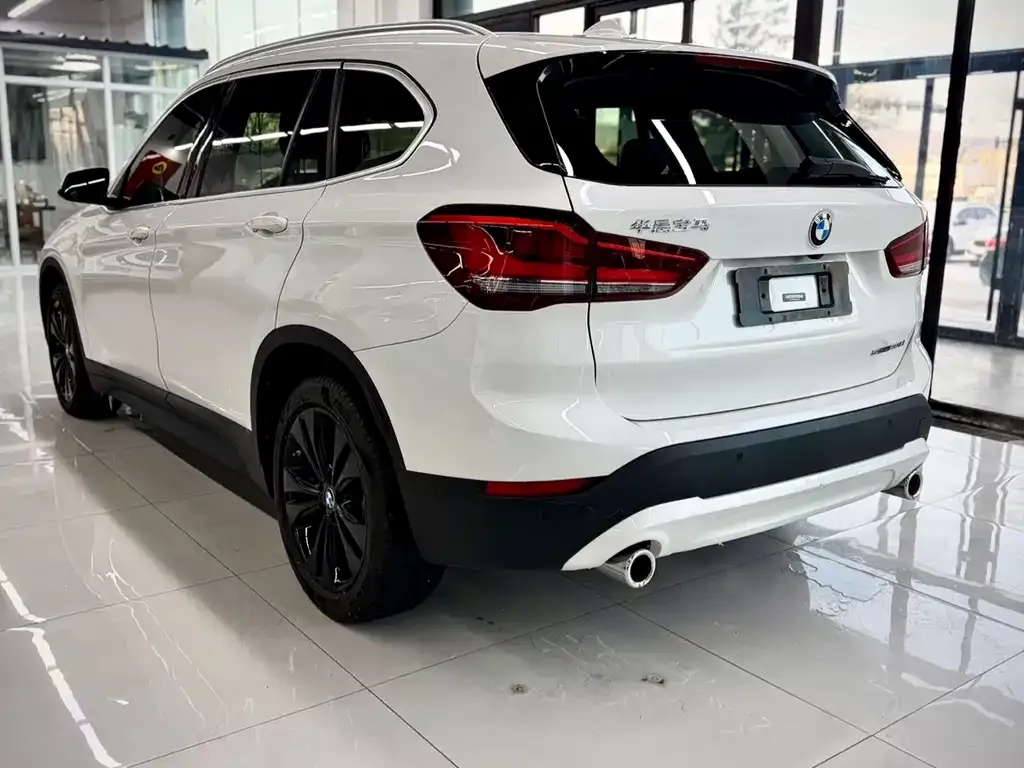 BMW X1 2022 из CN, фото 10