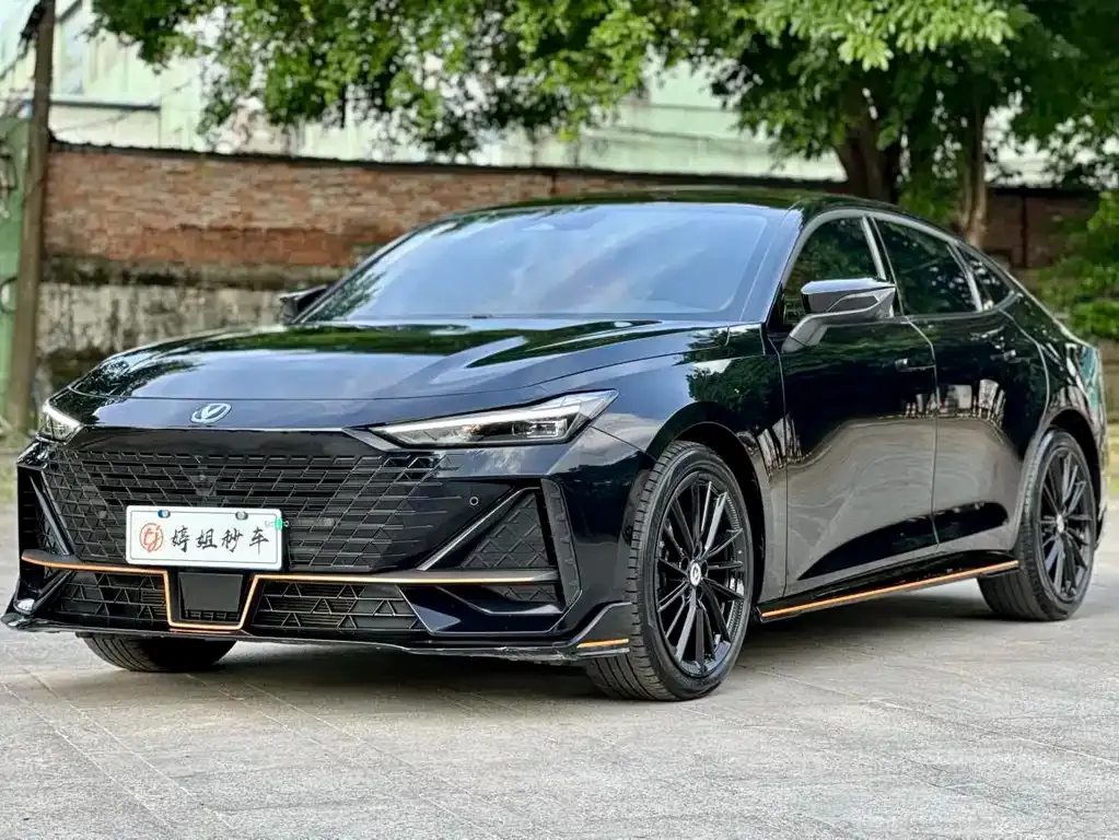 Changan UNI-V 2023 из CN, фото 1