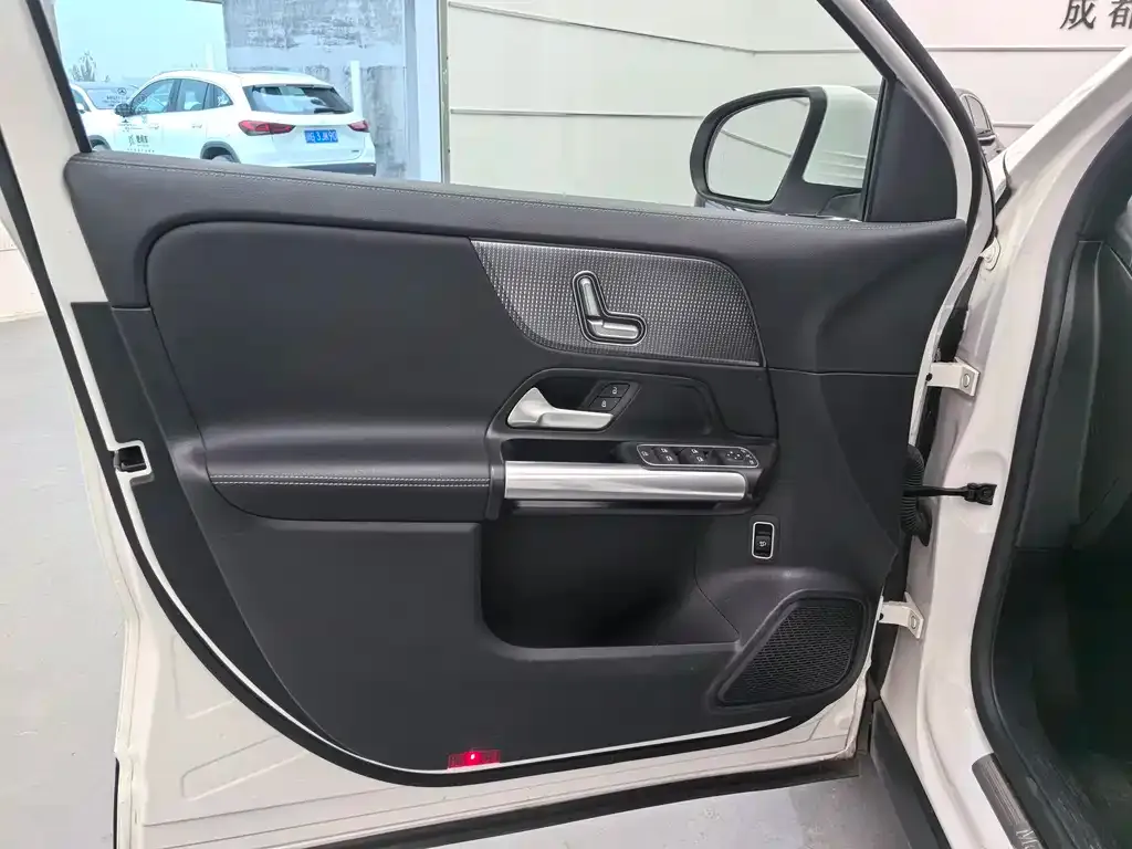 Mercedes-Benz GLA 2023 из CN, фото 8