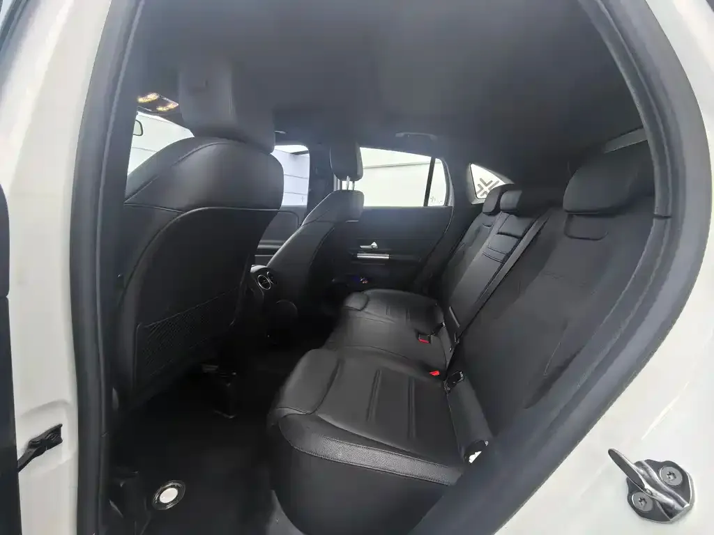 Mercedes-Benz GLA 2023 из CN, фото 4