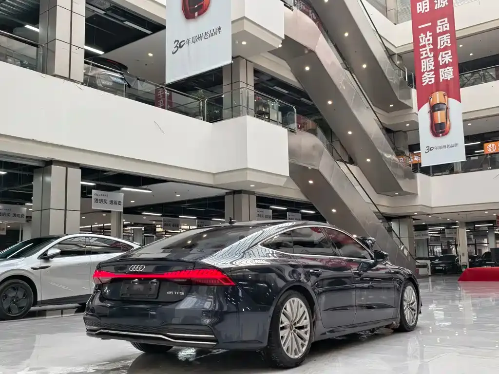 Audi A7 2021 из CN, фото 4