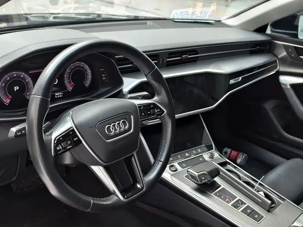 Audi A7 2021 из CN, фото 2