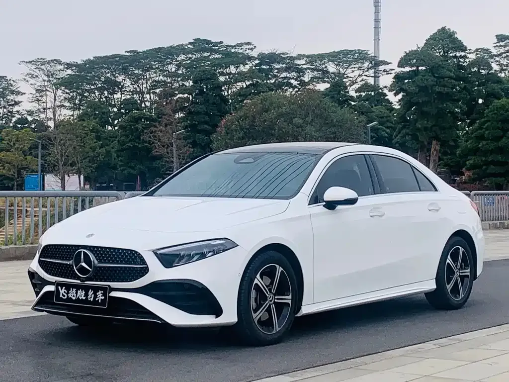 Mercedes-Benz A-Class — фото 1