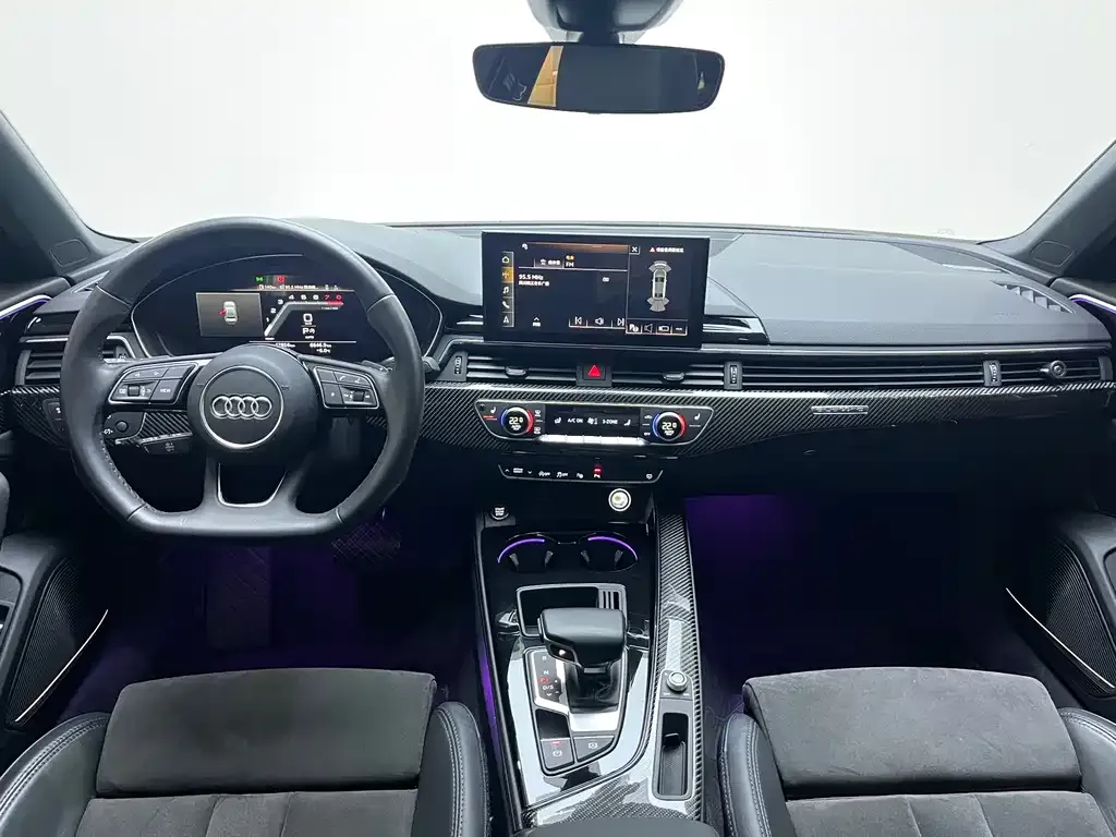 Audi A4L 2022 из CN, фото 8