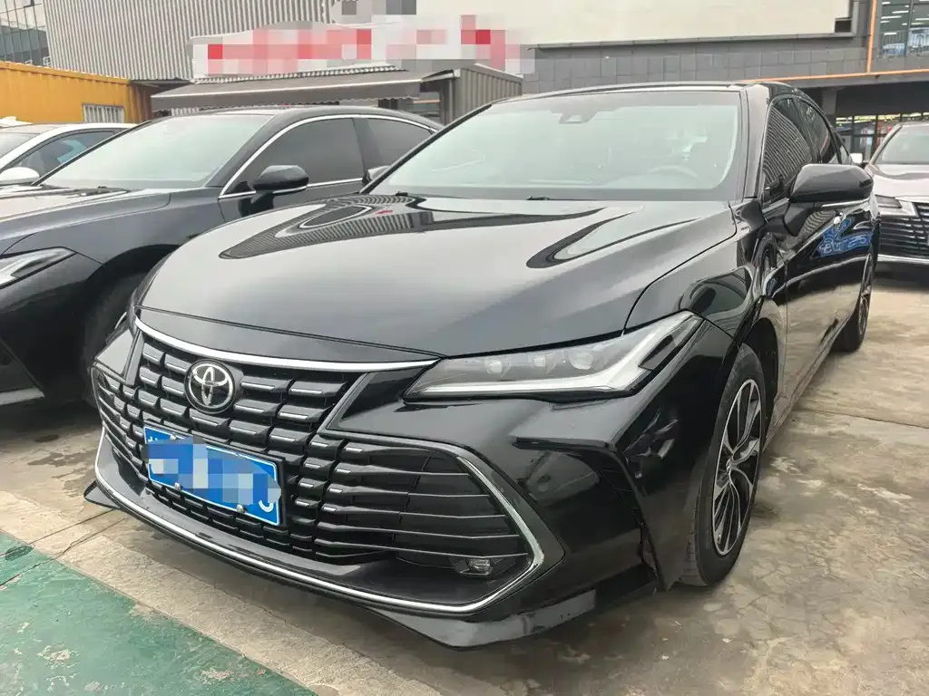Toyota Avalon 2023 из CN, фото 1