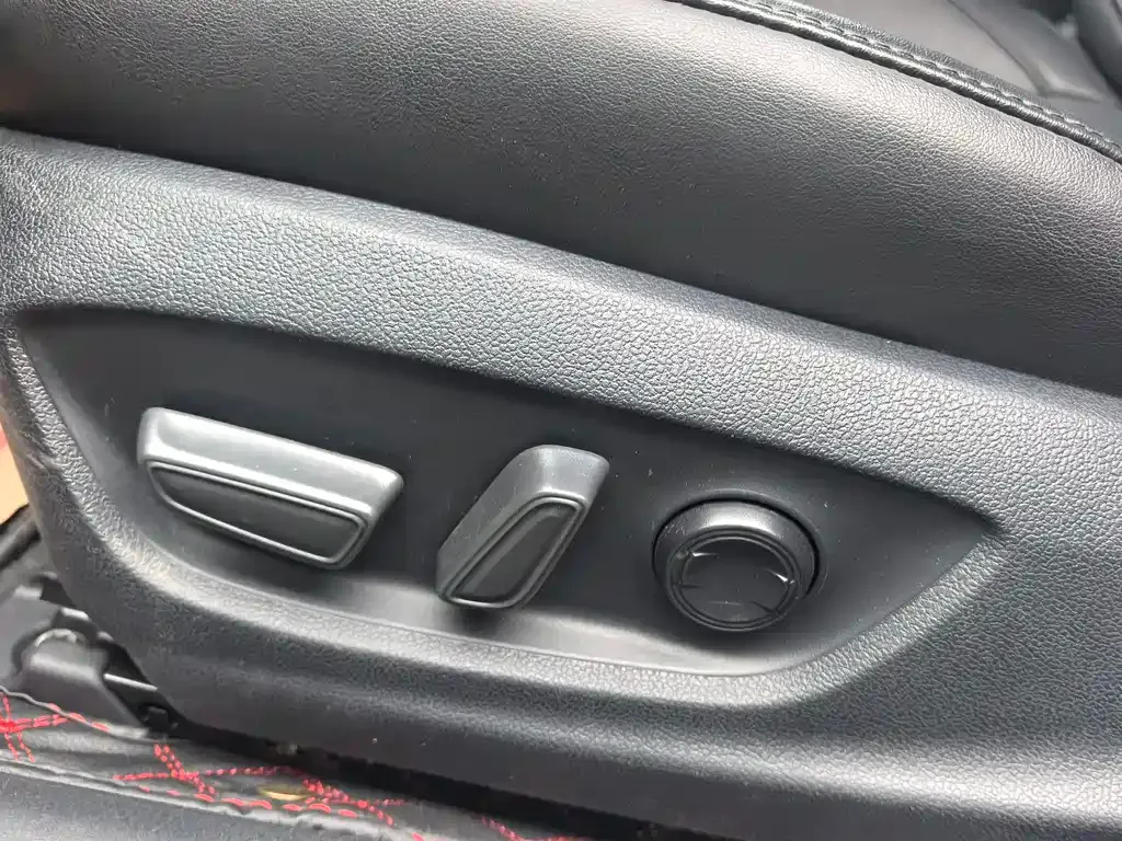 Toyota Avalon 2023 из CN, фото 10
