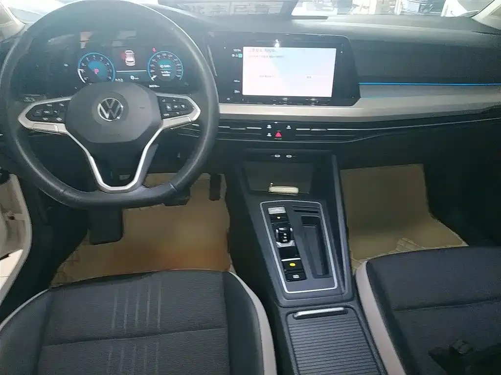 Volkswagen Golf 2022 из CN, фото 3