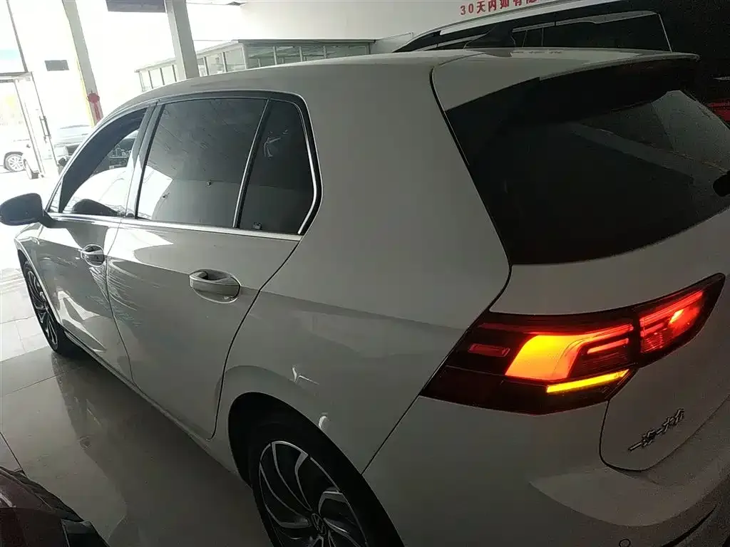 Volkswagen Golf 2022 из CN, фото 2