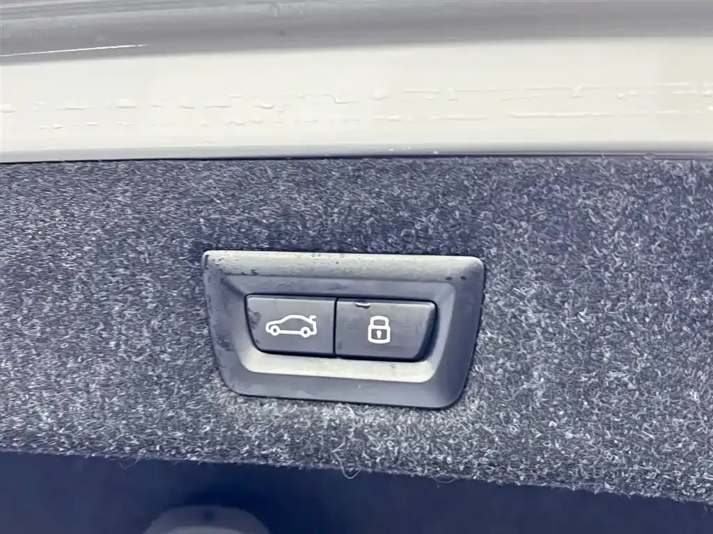 BMW 5 Series — фото 10