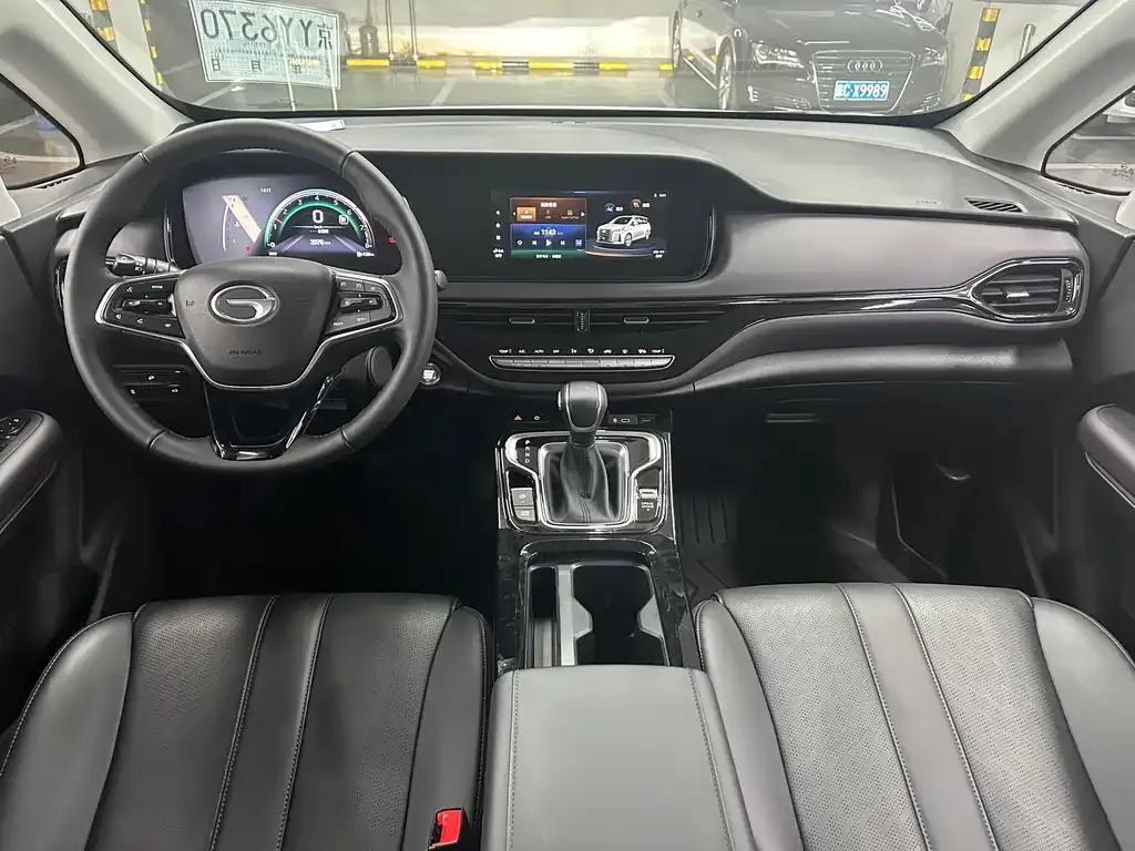 GAC Motor Trumpchi M6 — фото 10