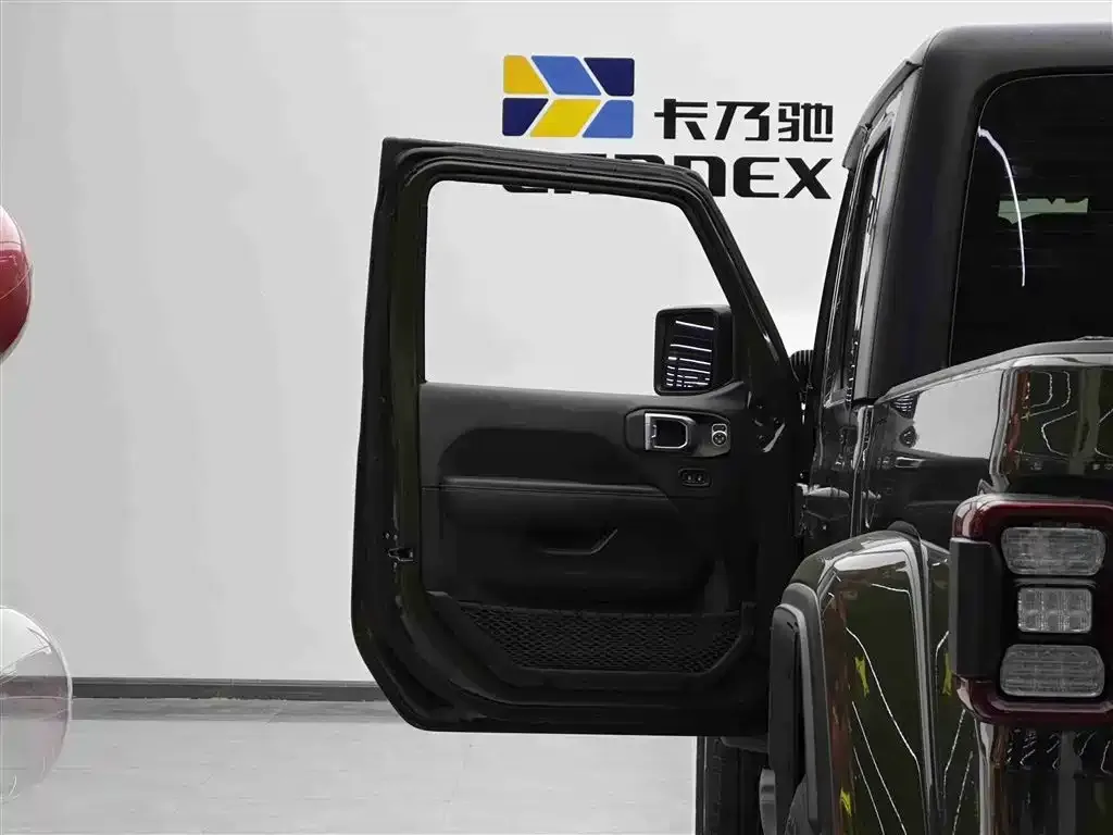 Jeep Gladiator 2022 из CN, фото 4