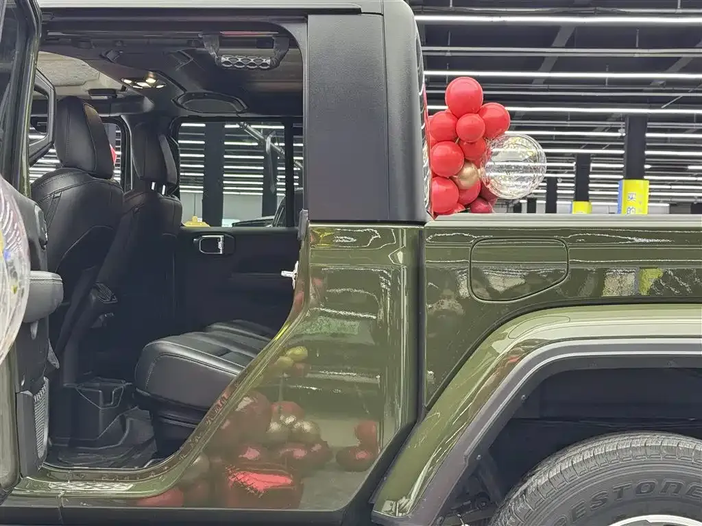 Jeep Gladiator 2022 из CN, фото 7