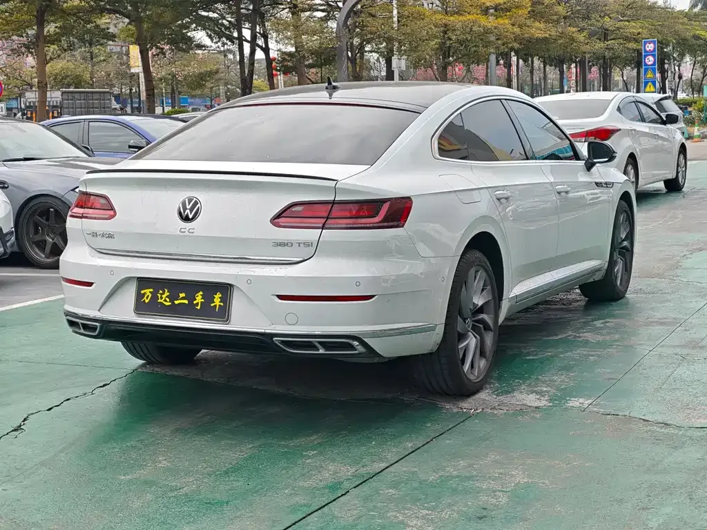 Volkswagen CC — фото 3