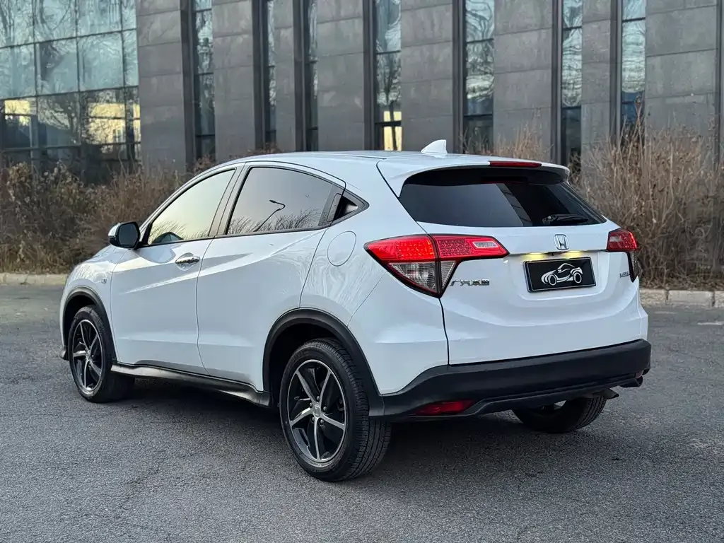 Honda Vezel 2021 из CN, фото 10