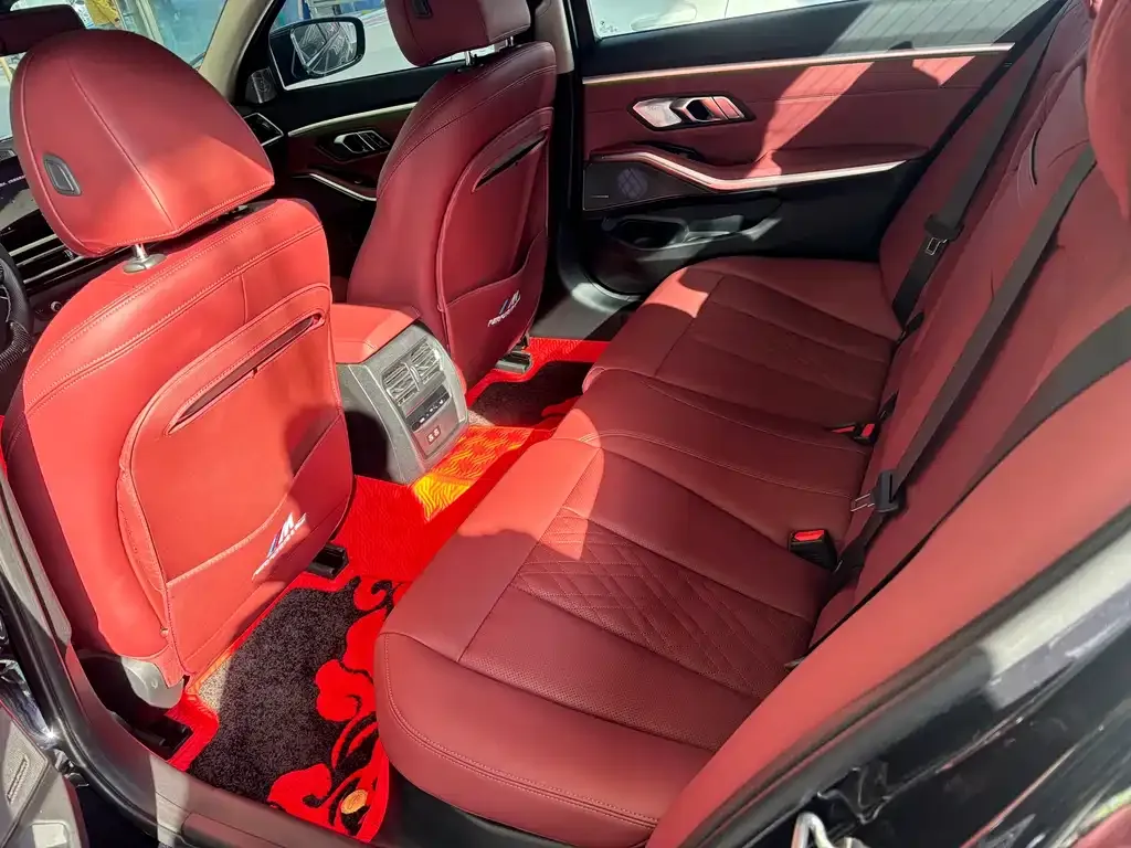 BMW 3 Series 2023 из CN, фото 6