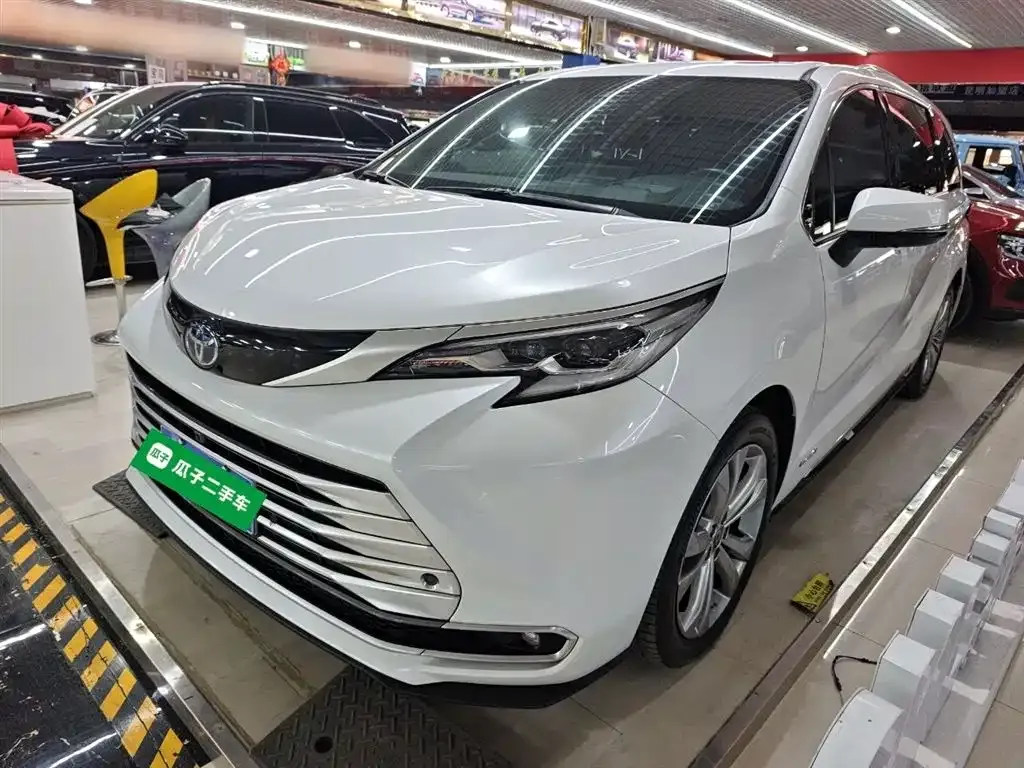 Toyota Sienna 2023 из CN, фото 7