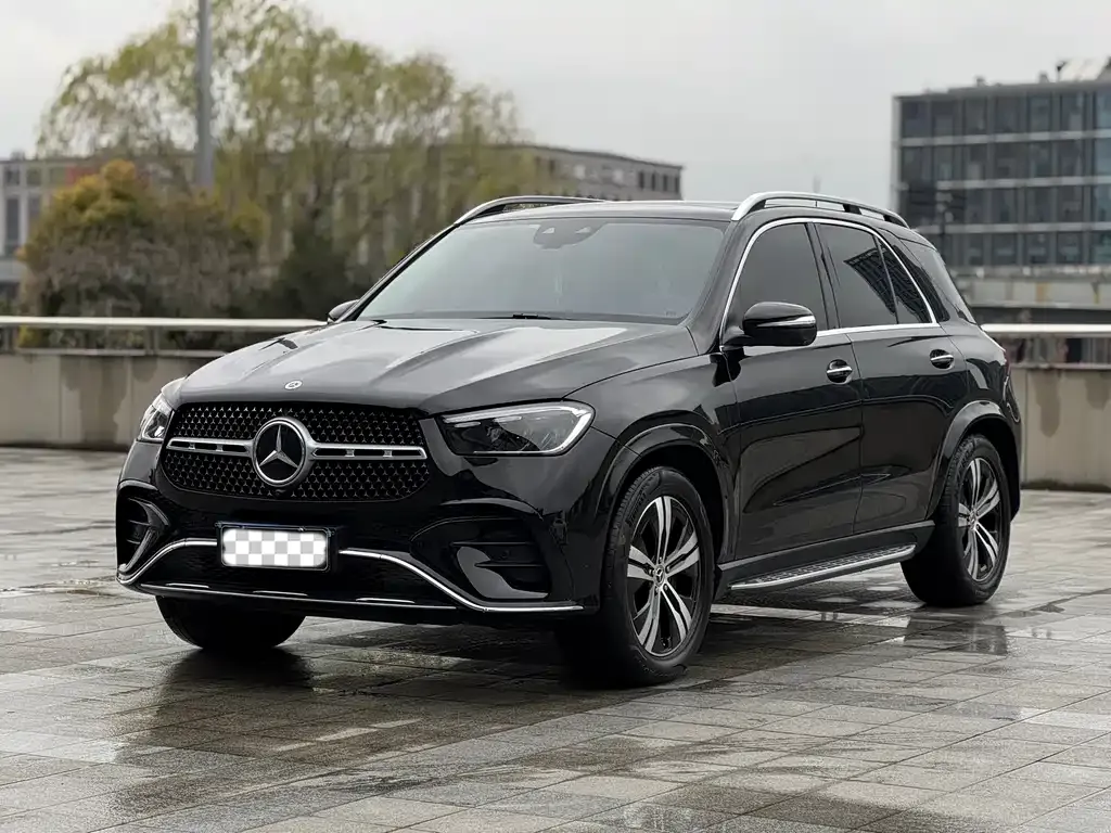 Mercedes-Benz GLE — фото 1