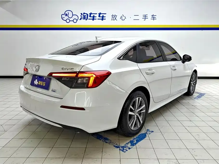 Honda Civic — фото 4
