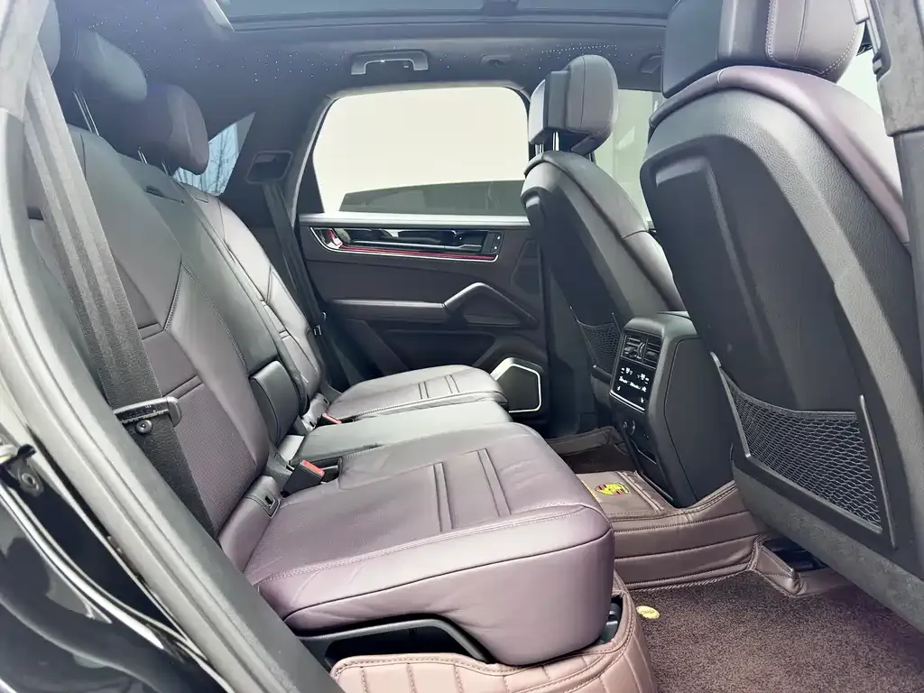 Porsche Cayenne 2023 из CN, фото 8