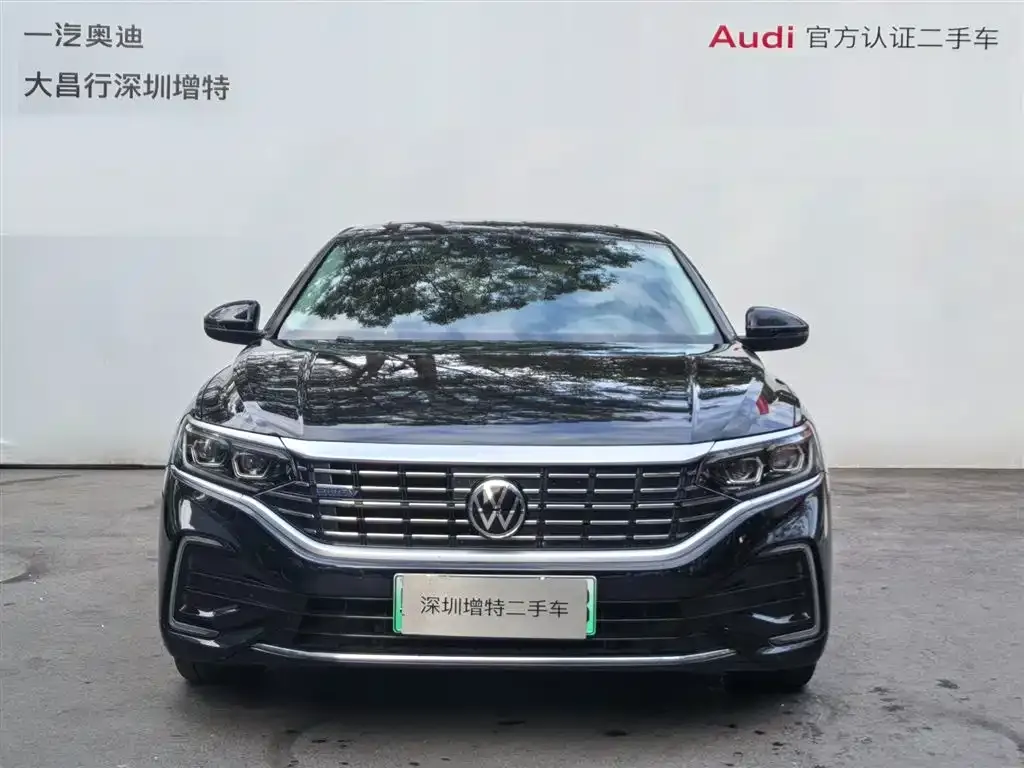Volkswagen Passat New Energy — фото 10