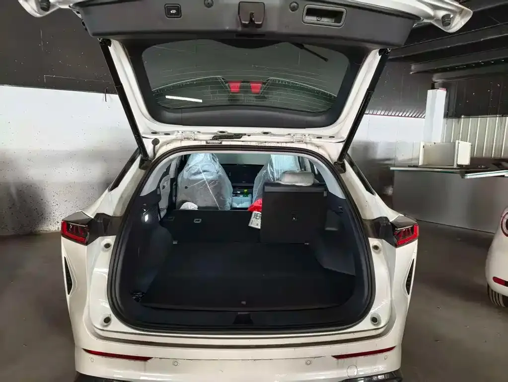 Changan UNI-Z New Energy 2025 из CN, фото 8