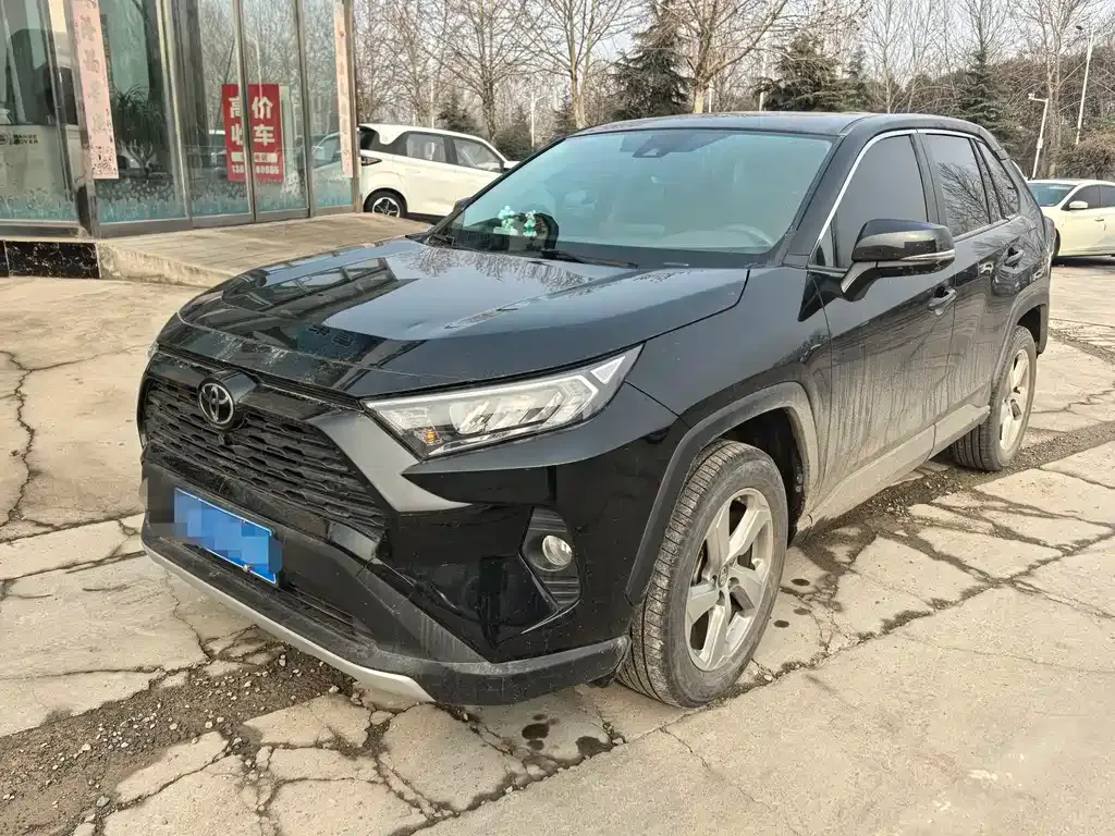 Toyota RAV4 2022 из CN, фото 1