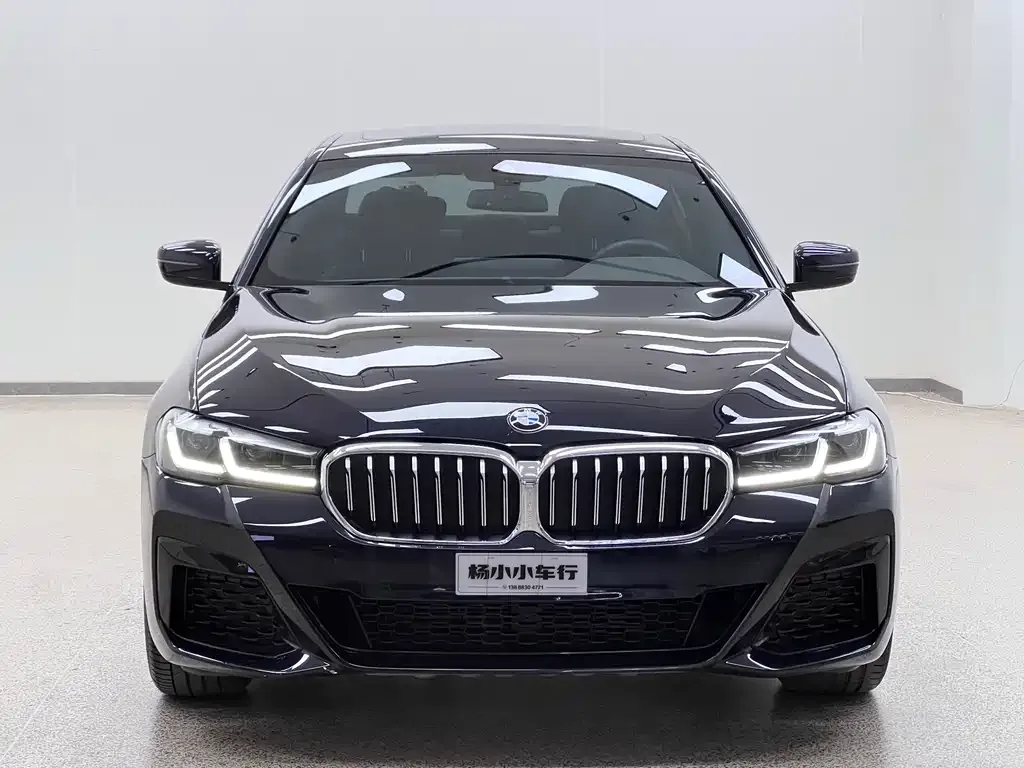 BMW 5 Series — фото 10