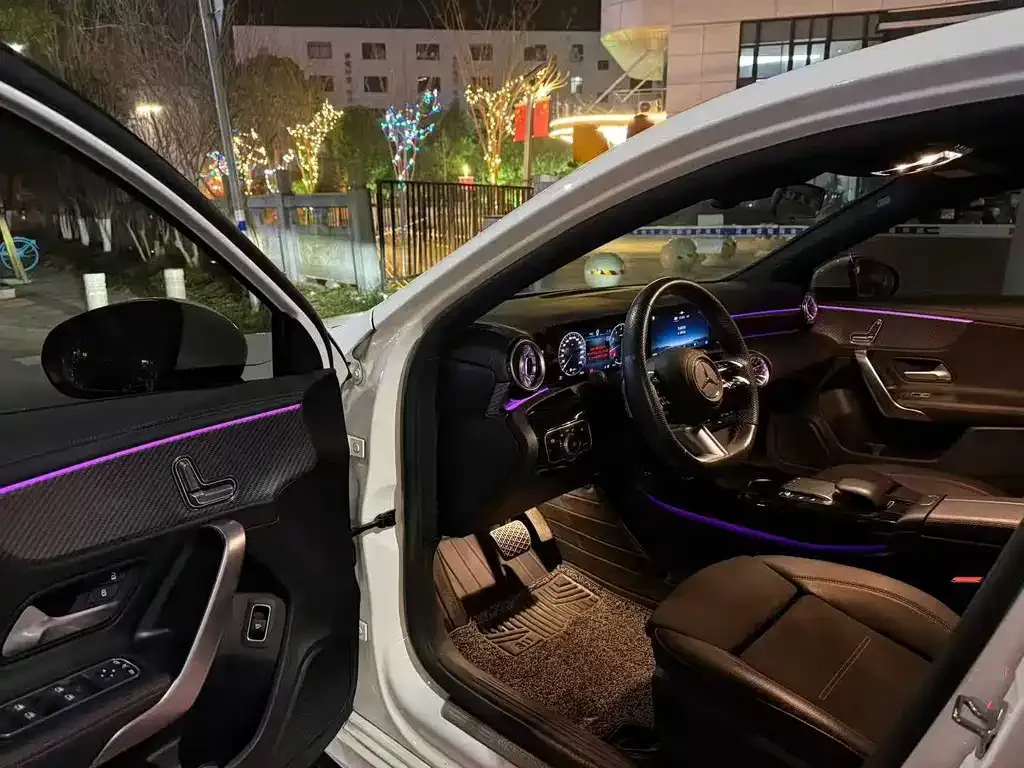 Mercedes-Benz A-Class 2023 из CN, фото 6