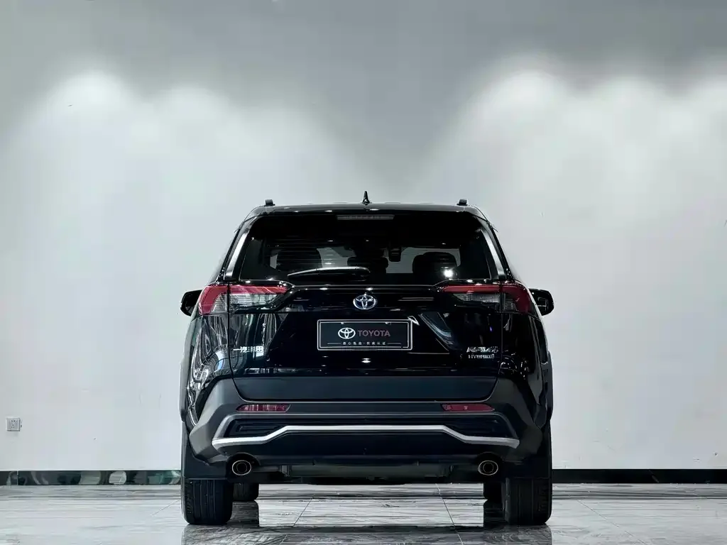 Toyota RAV4 2023 из CN, фото 5