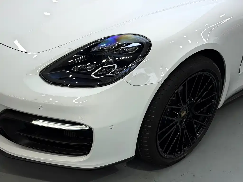 Porsche Panamera — фото 10