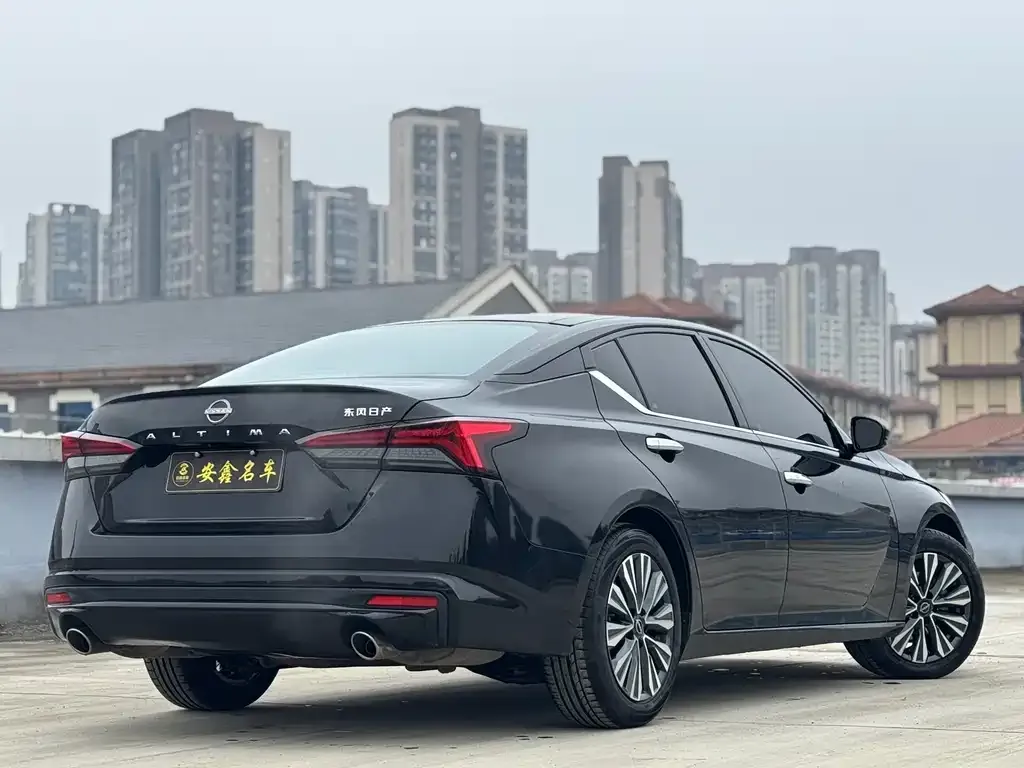 Nissan Teana — фото 10